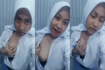 ABG SMA Berhijab Nekat Pamer Toket Viral Kost
